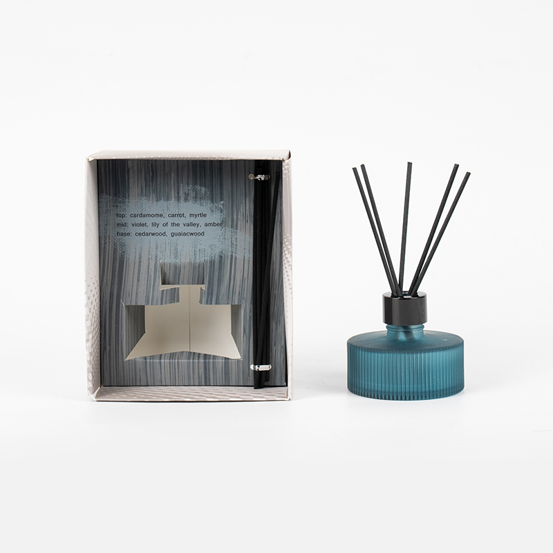 Lav rund lodret stribe gennemsigtig glasflaske reed diffuser-hjem duft reed diffuser producent