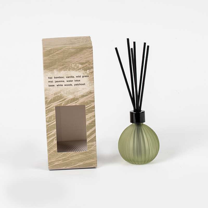 Lille glaspære med lodrette striber fordampende flaske reed diffuser-fabrikant af reed diffuser duft til hjemmet