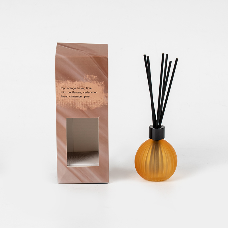 Lille glaspære med lodrette striber fordampende flaske reed diffuser-fabrikant af reed diffuser duft til hjemmet