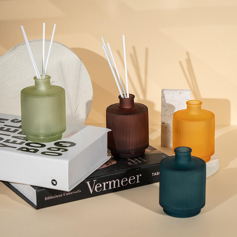 Cirkulær lodret stribe gennemsigtig glasflaske reed diffuser-hjemmeduft reed diffuser producent
